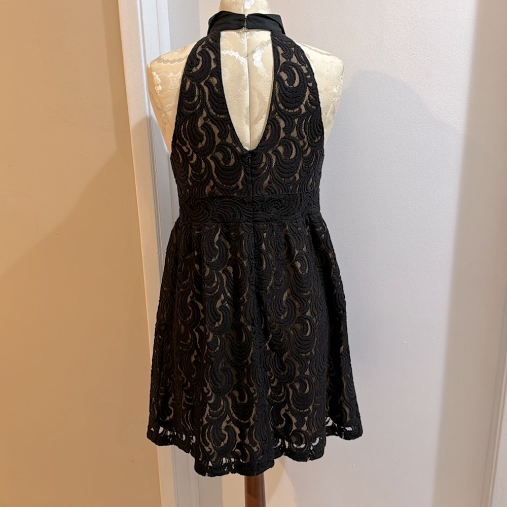 Anna Sui Lace LBD Black Halter Keyhole Illusion Lined Zip Midi Dress 7
